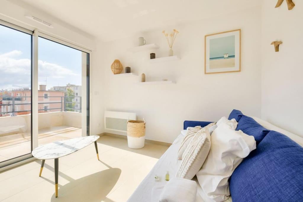 T2 Avec Terrasse Et Parking Prive Au Coeur De Nizza Exterior foto